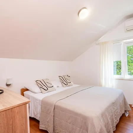 Majer Мокошица